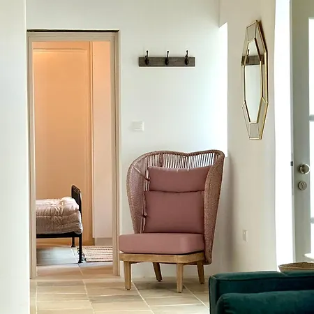 Kiti Traditional Residences