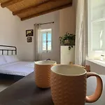 アパート Kiti Traditional Residences ラルナカ