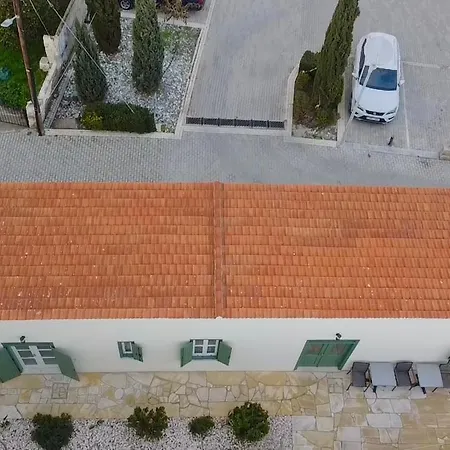 Traditional Residences *