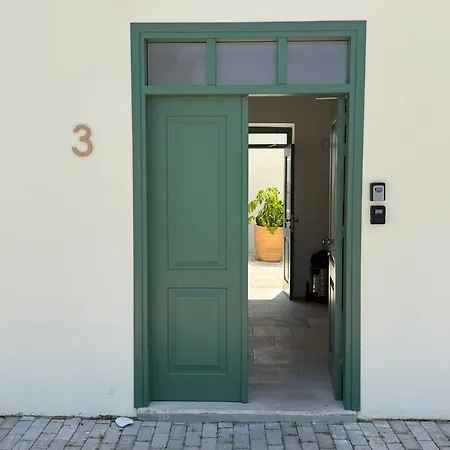 Traditional Residences *