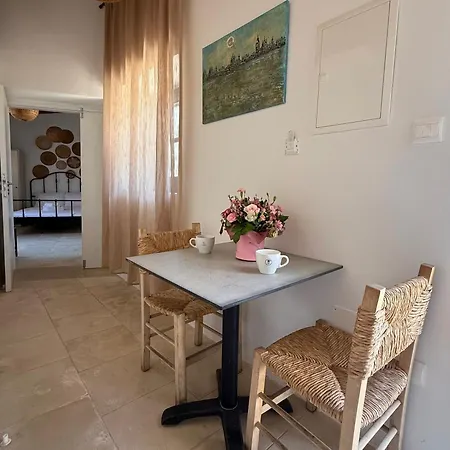 Traditional Residences Apartment Kiti