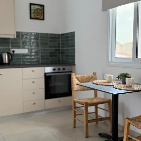 Traditional Residences Apartment *
