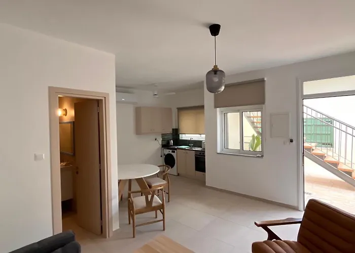 Kiti Traditional Residences