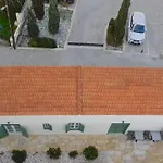 Traditional Residences *