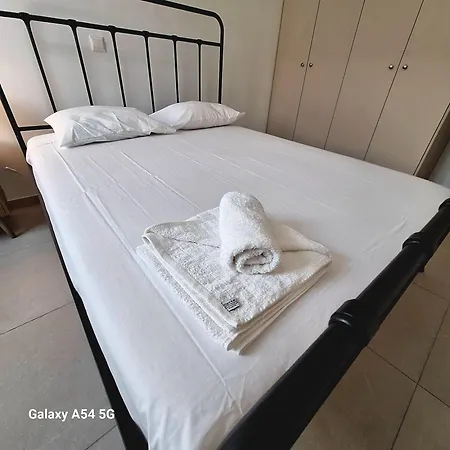 דירה Kiti Traditional Residences לרנקה